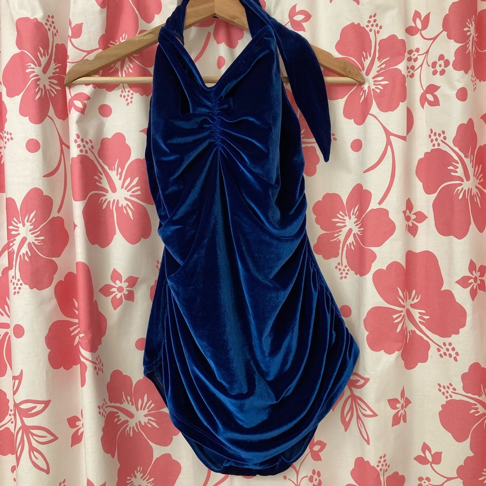 ModCloth Swimsuit Velvet Glam 👙 - Picture 2 of 7